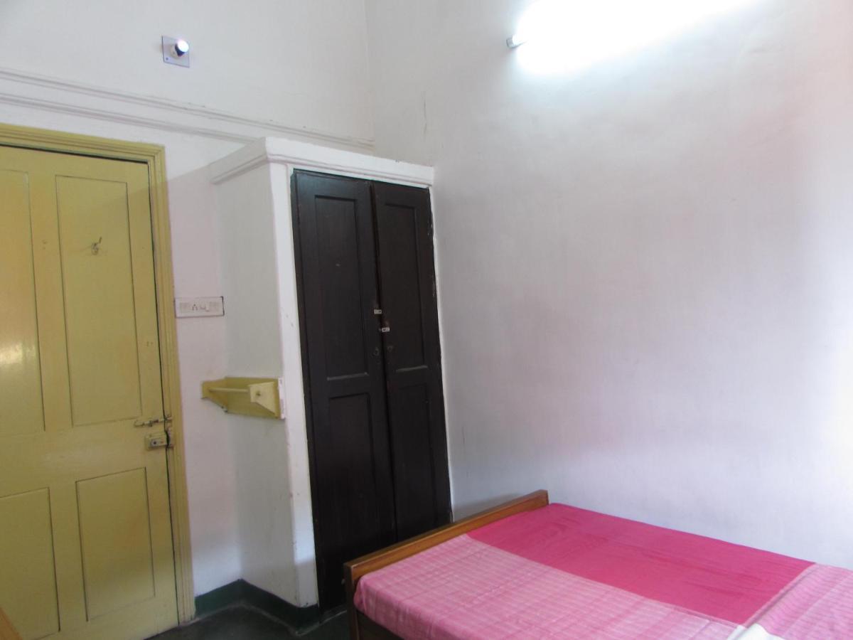 Ywca Gallway Guest House Kalküta Dış mekan fotoğraf