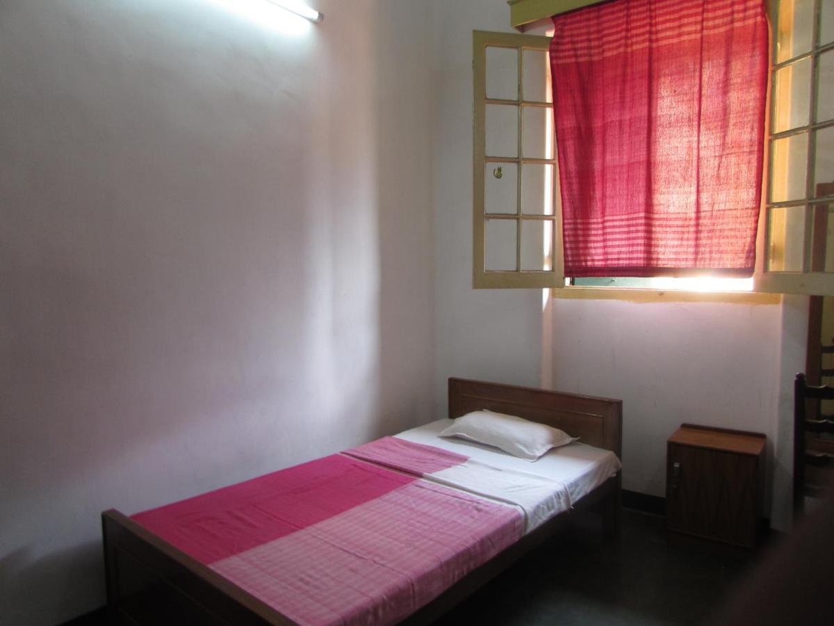 Ywca Gallway Guest House Kalküta Dış mekan fotoğraf