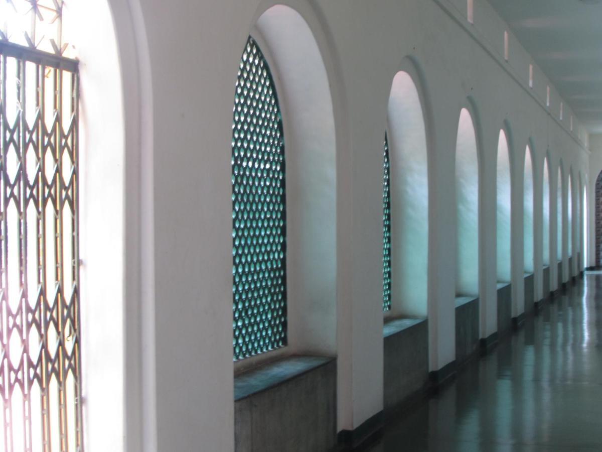 Ywca Gallway Guest House Kalküta Dış mekan fotoğraf